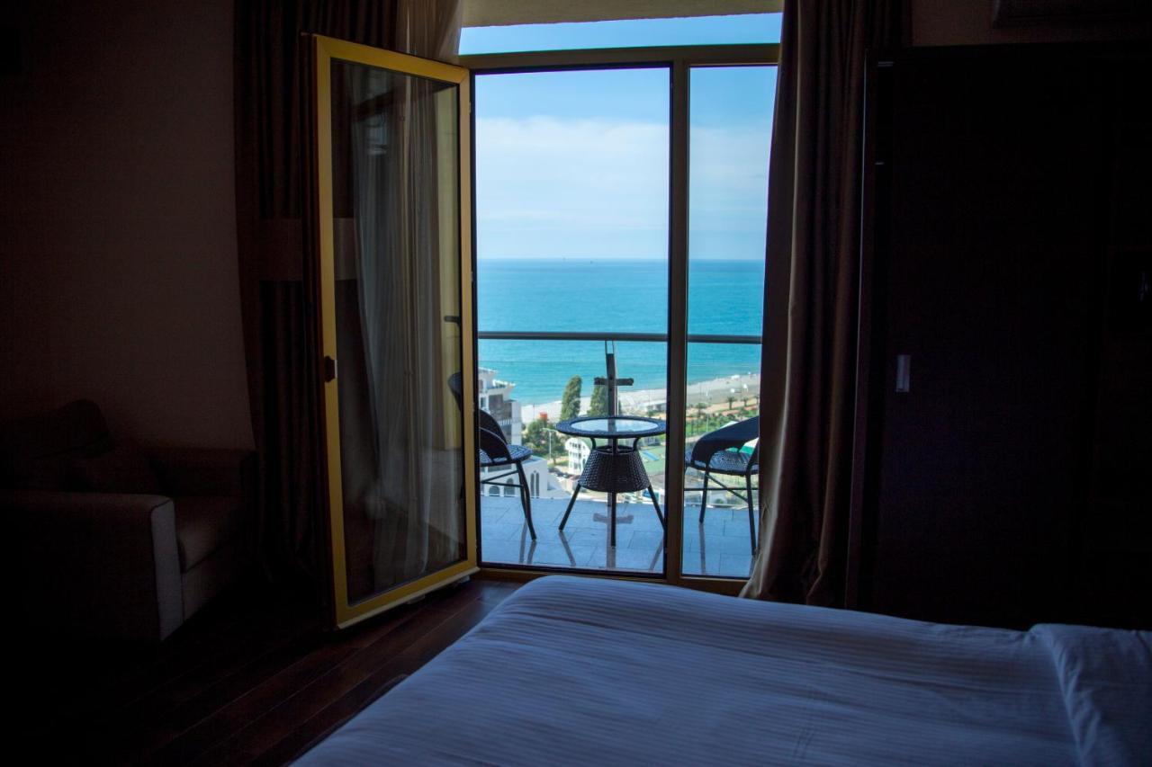 Hotel Corner Inn Batumi Ngoại thất bức ảnh