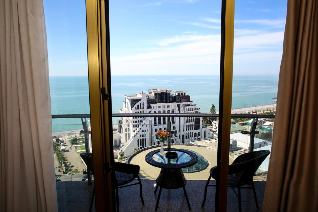 Hotel Corner Inn Batumi Ngoại thất bức ảnh