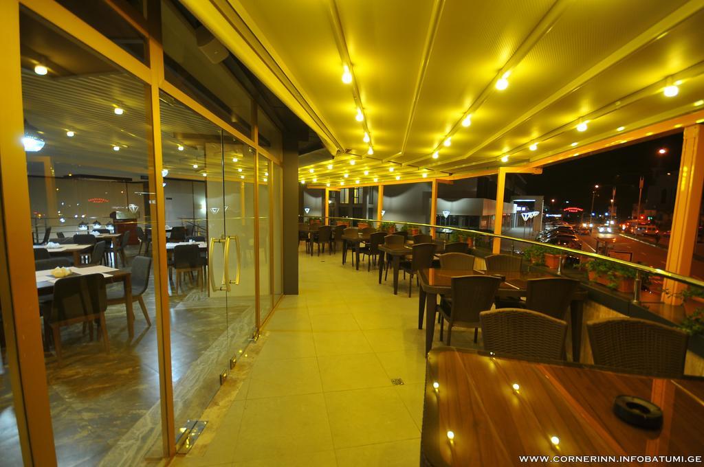 Hotel Corner Inn Batumi Ngoại thất bức ảnh