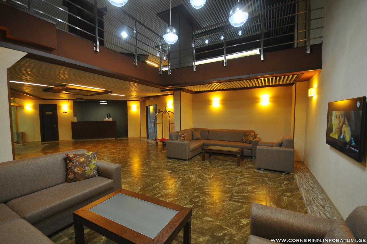 Hotel Corner Inn Batumi Ngoại thất bức ảnh