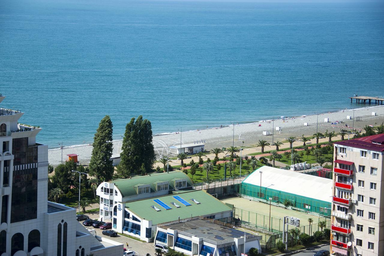 Hotel Corner Inn Batumi Ngoại thất bức ảnh