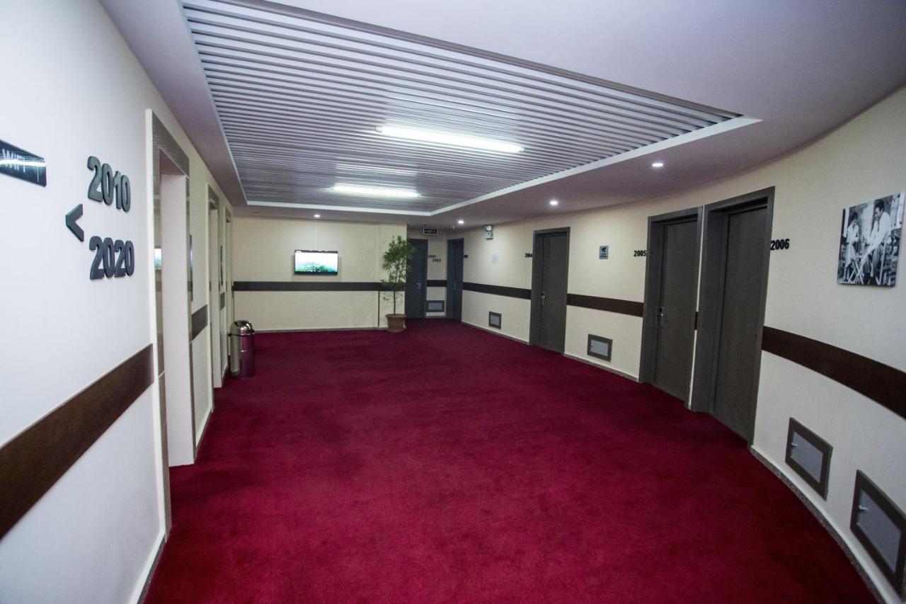 Hotel Corner Inn Batumi Ngoại thất bức ảnh